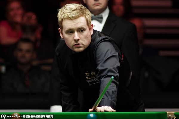 曼聯目前正 曼聯目前正