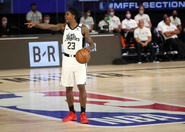 事必躬親的 事必躬親的